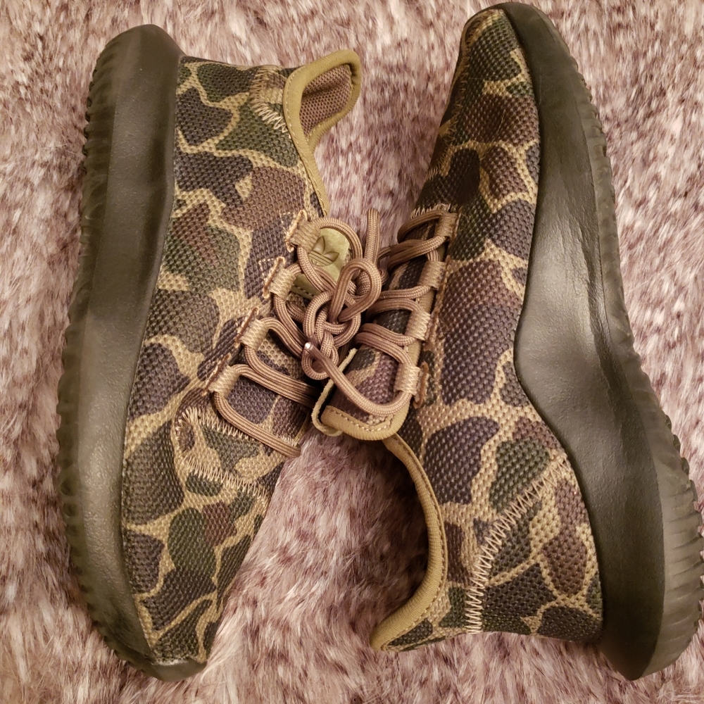 Adidas Camouflage shoes - Picture 4 of 6